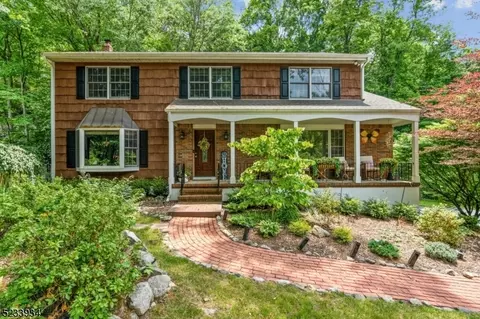 6 Cheshire Ln, Ringwood, NJ 07456