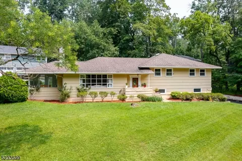 5 Seven Oaks Dr, Summit, NJ 07901