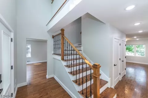 50 Mohawk Trl, Wayne, NJ 07470 photo 16
