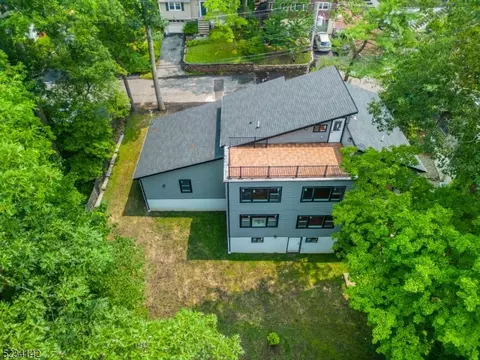 50 Mohawk Trl, Wayne, NJ 07470 photo 4