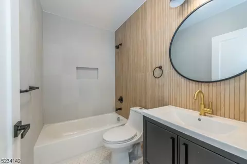 50 Mohawk Trl, Wayne, NJ 07470 photo 20