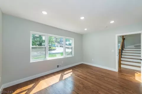 50 Mohawk Trl, Wayne, NJ 07470 photo 19