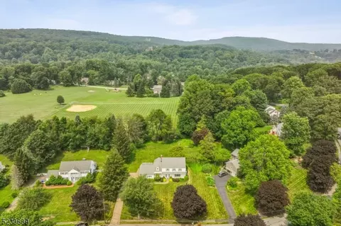 15 Corn Hill Dr, Morristown, NJ 07960