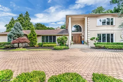 34 Tree Top Dr, Springfield, NJ 07081