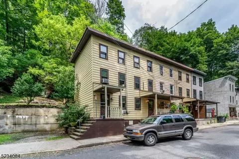 146 York St, Lambertville, NJ 08530