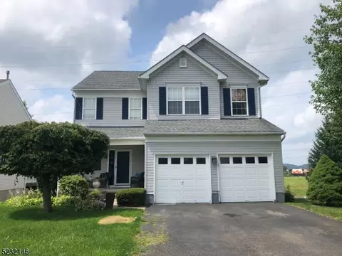 400 Hamilton Dr, Greenwich Twp, NJ 08886