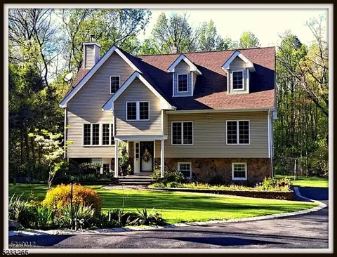 219 Karrville Rd, Mansfield Twp, NJ 07865