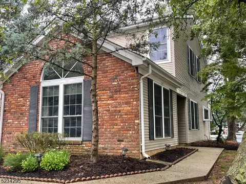 264 Luton Way, East Franklin, NJ 08873