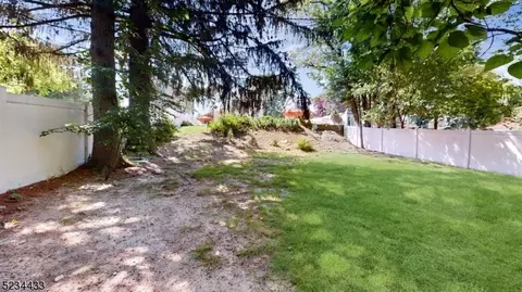 398 Burlington Rd, Paramus, NJ 07652 photo 30