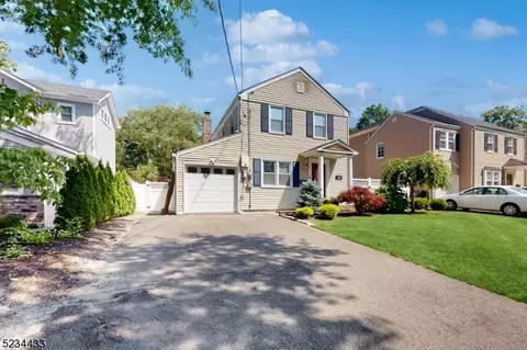 398 Burlington Rd, Paramus, NJ 07652 photo 2