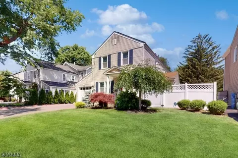398 Burlington Rd, Paramus, NJ 07652 photo 3
