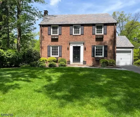 53 Parkview Ter, Summit, NJ 07901