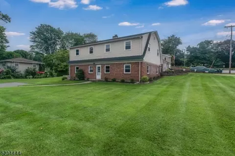 842 Lopatcong St, Belvidere, NJ 07823