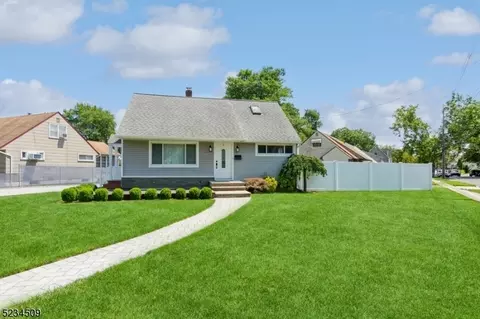 2 Colonial Rd, Roselle, NJ 07203