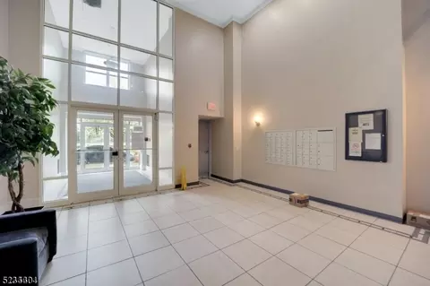 358 Rector St #312, Perth Amboy, NJ 08861