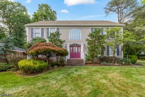 51 George Ave E, Edison, NJ 08820