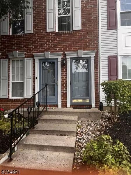 111 Gregory Ln, Franklin Twp, NJ 08823