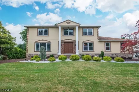 34 Timberhill Dr, East Hanover, NJ 07936