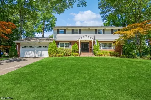 103 Amelia Dr, Clark, NJ 07066