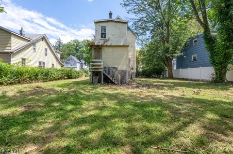 219 Linden, Irvington, NJ 07111