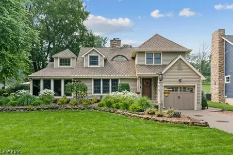 467 W Shore Trl, Sparta, NJ 07871