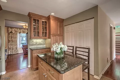 58 Aspen Dr, Bernards, NJ 07920 photo 8