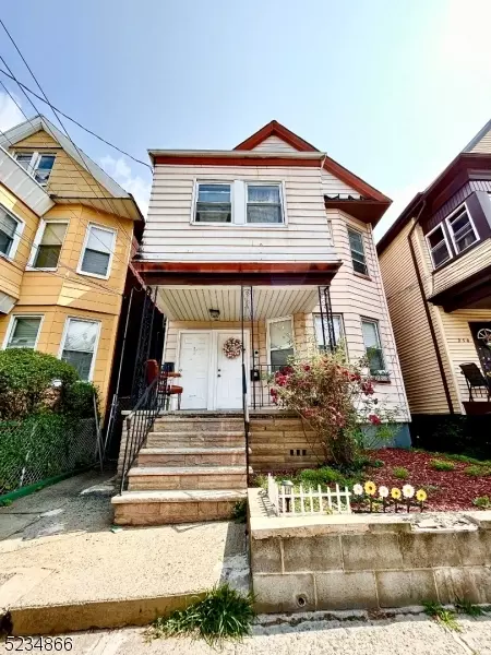 260 Grant Ave, Jersey City, NJ 07305