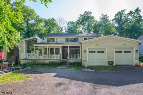 76 Appletree Row, Berkeley Heights, NJ 07922