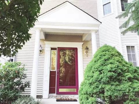 86 Dorchester Dr, Bernards, NJ 07920