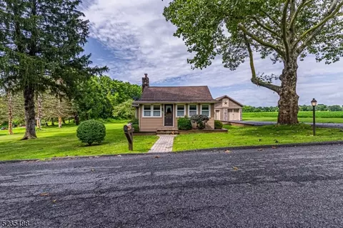 1148 Butlers Park Rd, Washington Twp, NJ 07882
