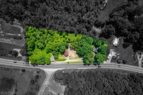 239-241 N Church Rd, Franklin, NJ 07416