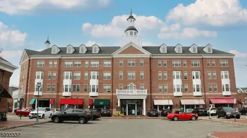1409 Town Center Way, Livingston, NJ 07039