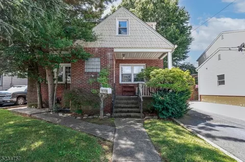 619 Lindegar St, Linden, NJ 07036