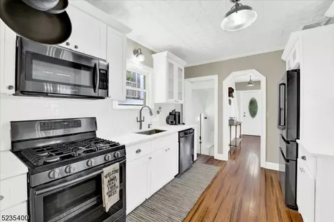 4 Locust St, Nutley, NJ 07110 photo 13