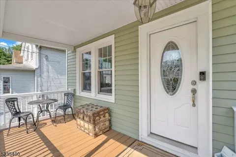 4 Locust St, Nutley, NJ 07110 photo 3