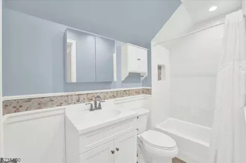 4 Locust St, Nutley, NJ 07110 photo 23