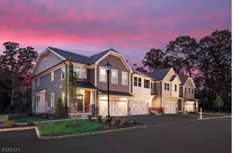 5 Albie Dr, Mountain Lakes, NJ 07046