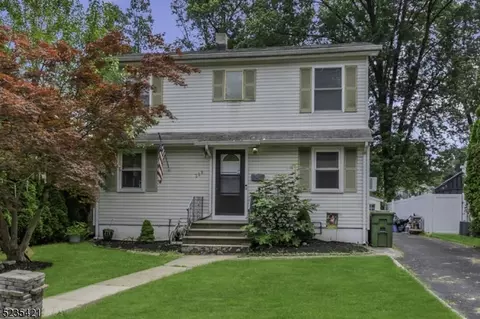 228 E 7th Ave, Roselle, NJ 07203