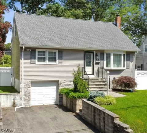 66 Redwood Ave, Wayne, NJ 07470