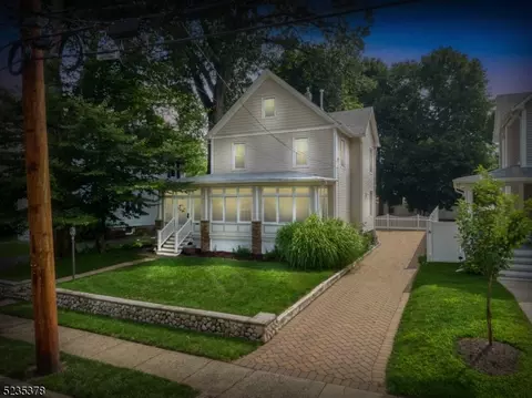 52 Magnolia Ave, Hillsdale, NJ 07642