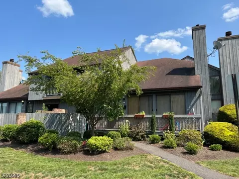 247 Gemini Dr UNIT 3b, Hillsborough, NJ 08844