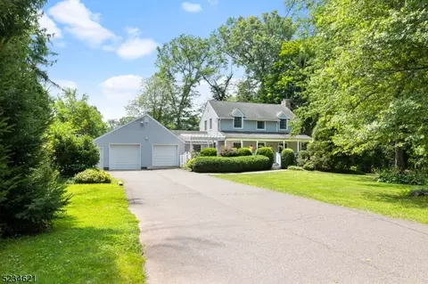 24 Pine St, Bernards, NJ 07920