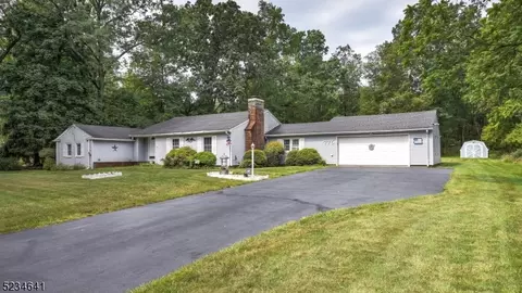 775 Papen Rd, Bridgewater, NJ 08807