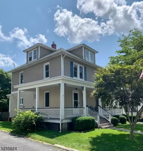 12 Kings Rd, Netcong, NJ 07857