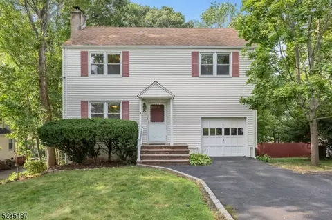 8 Colony Ct, New Providence, NJ 07974