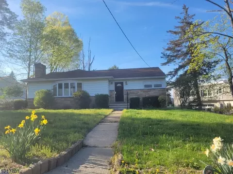 84 Mountain Heights Ave, Lincoln Park, NJ 07035