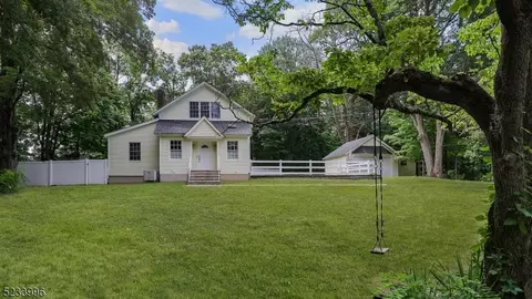 116 Mountain Ave, Warren, NJ 07059