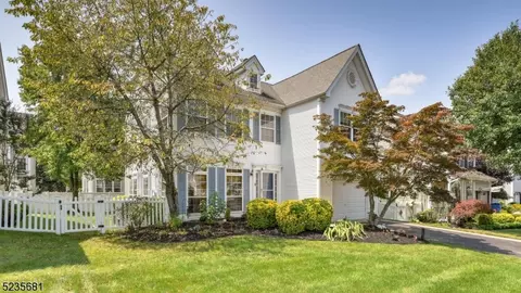23 Magellan Way, Franklin Park, NJ 08823