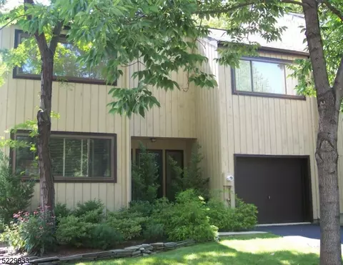 13 Beech Ln, Morristown, NJ 07960