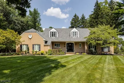 1451 Martine Ave, Scotch Plains, NJ 07076